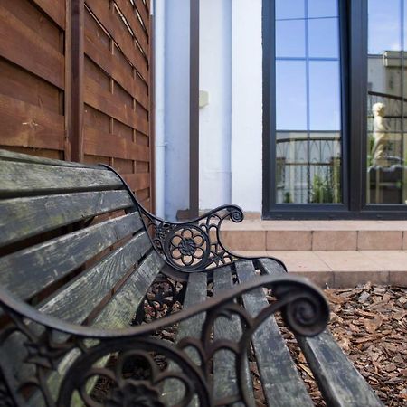 Kaliszki Magic Garden Hostel מראה חיצוני תמונה