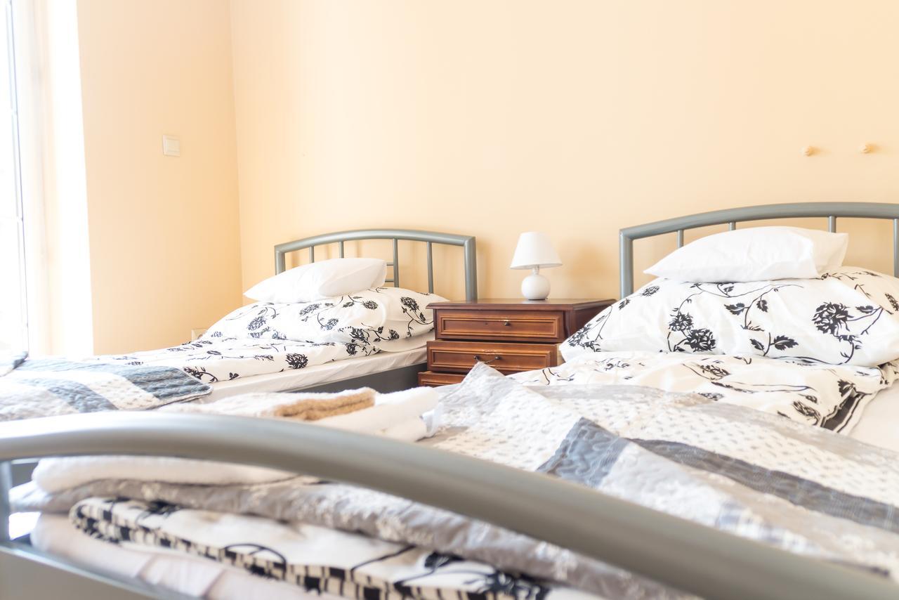 Kaliszki Magic Garden Hostel מראה חיצוני תמונה