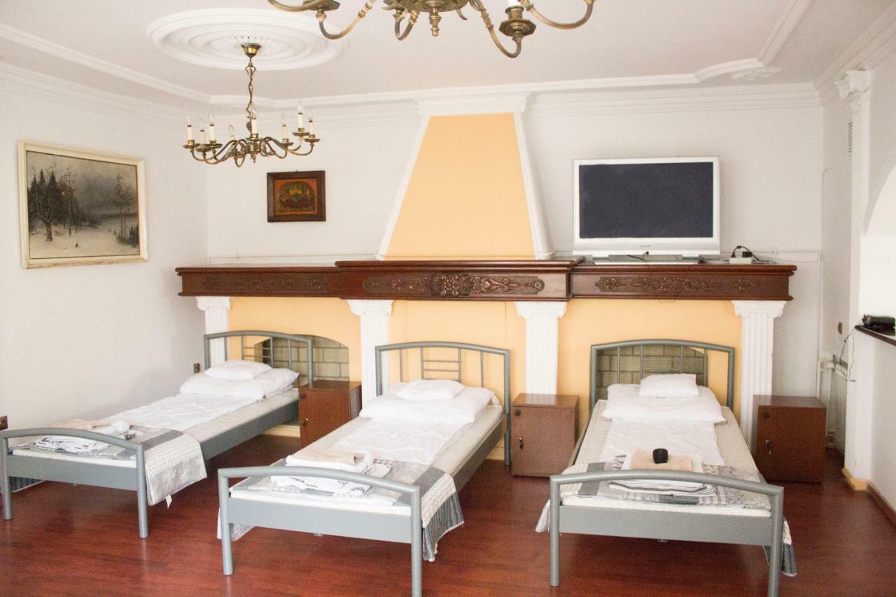 Kaliszki Magic Garden Hostel מראה חיצוני תמונה
